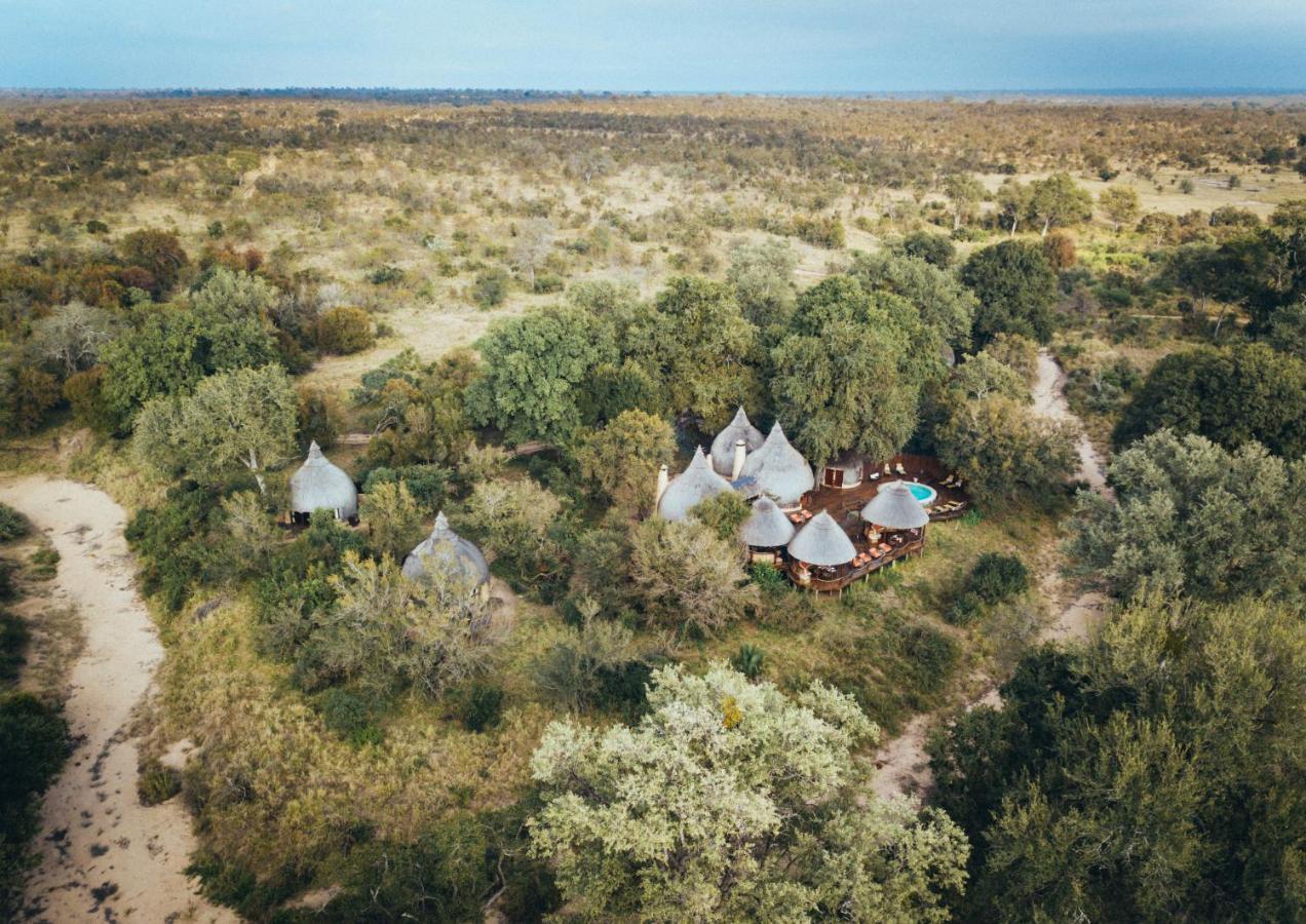 Hoyo Hoyo Safari Lodge Mluwati Concession Exteriör bild